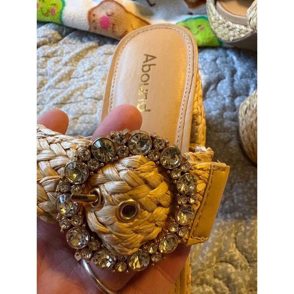 Abound Ronda Natural Raffia Crystal Buckle Platform Block Heel Sandals Womens 10